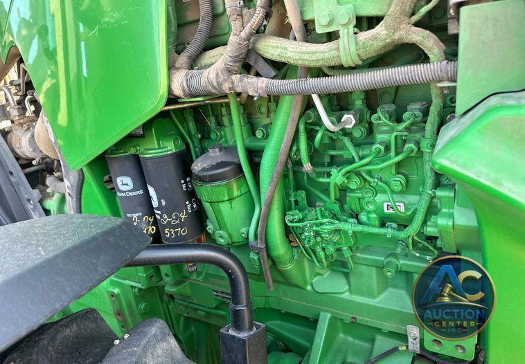 2016 John Deere 8370R MFWD tractor