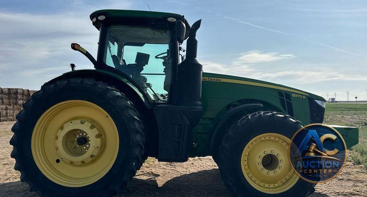 2016 John Deere 8370R MFWD tractor