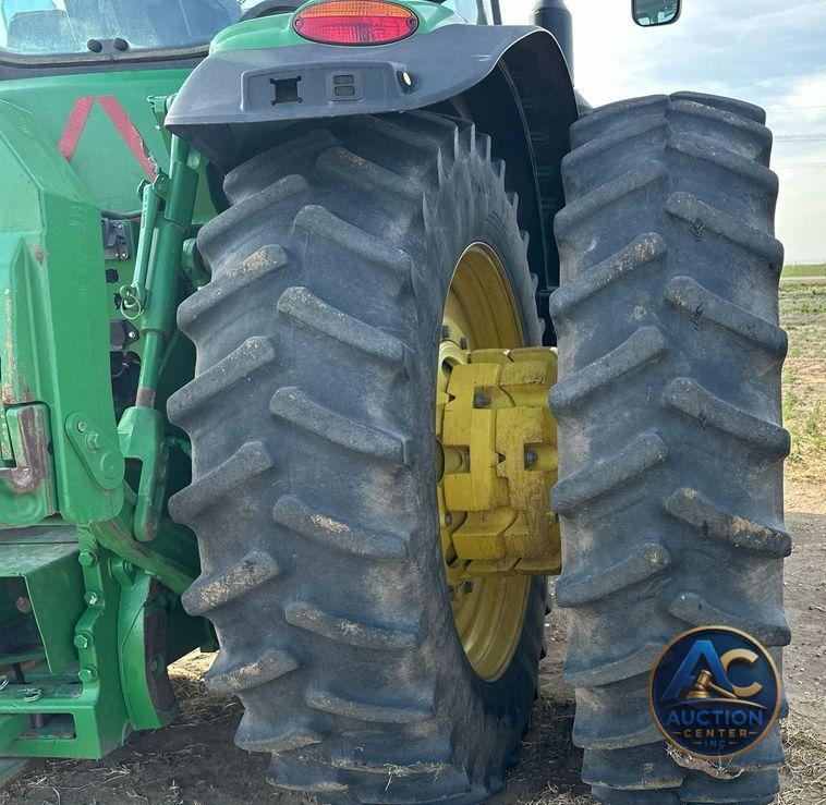 2016 John Deere 8370R MFWD tractor