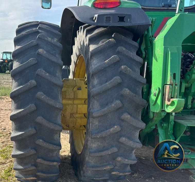 2016 John Deere 8370R MFWD tractor