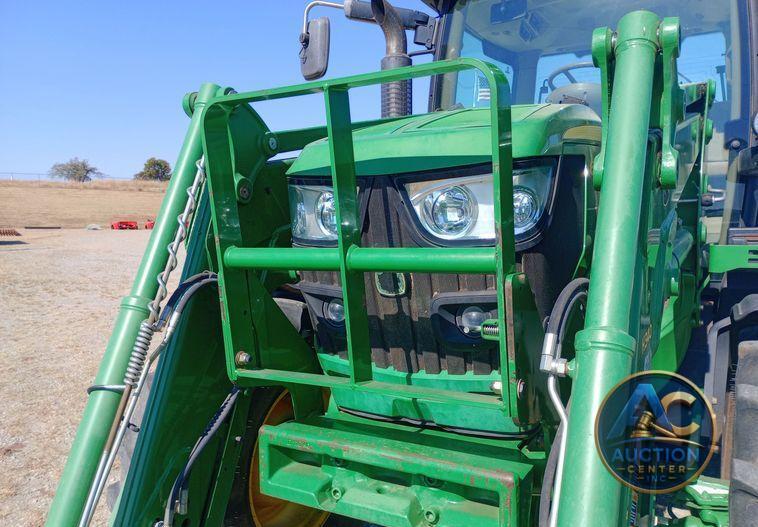 2015 John Deere 6125R MFWD tractor