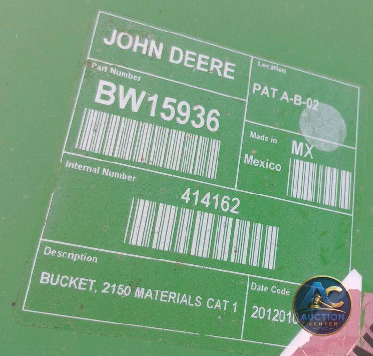 2015 John Deere 6125R MFWD tractor