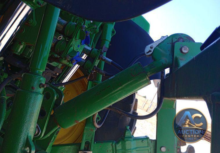 2015 John Deere 6125R MFWD tractor
