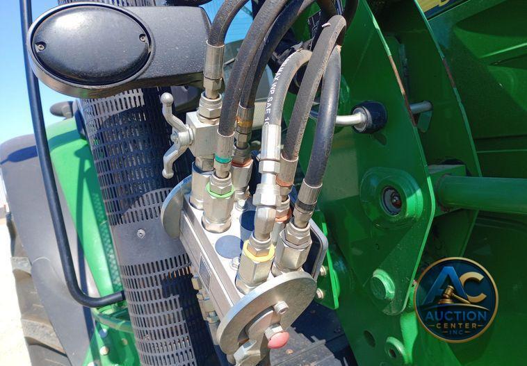 2015 John Deere 6125R MFWD tractor