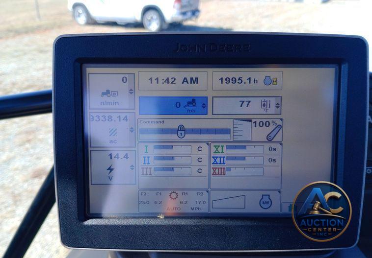 2015 John Deere 6125R MFWD tractor