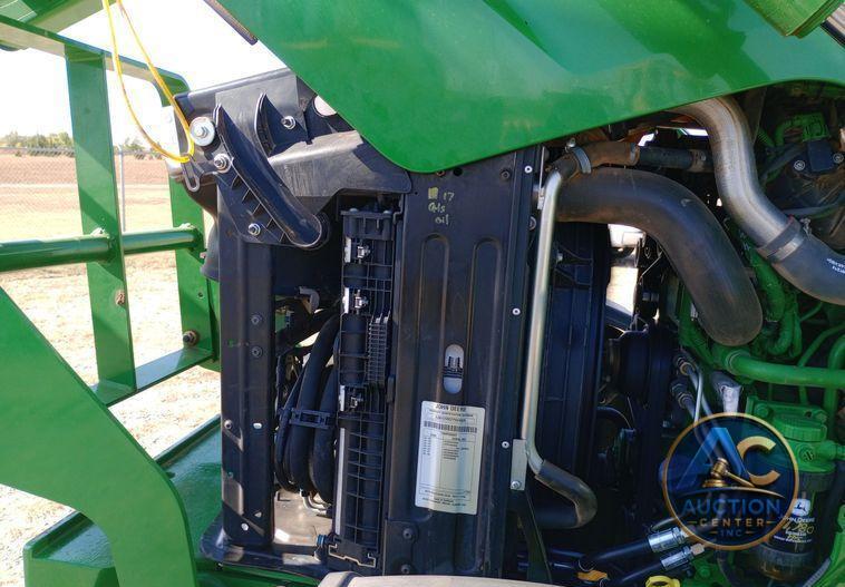 2015 John Deere 6125R MFWD tractor