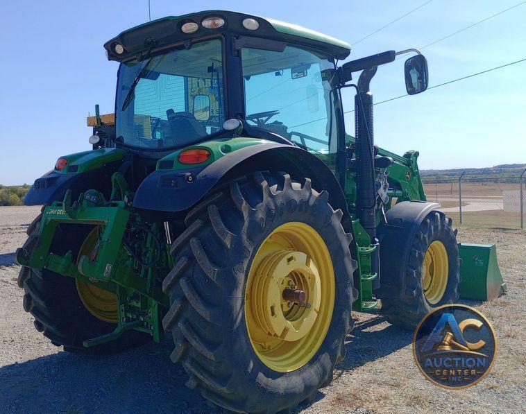 2015 John Deere 6125R MFWD tractor