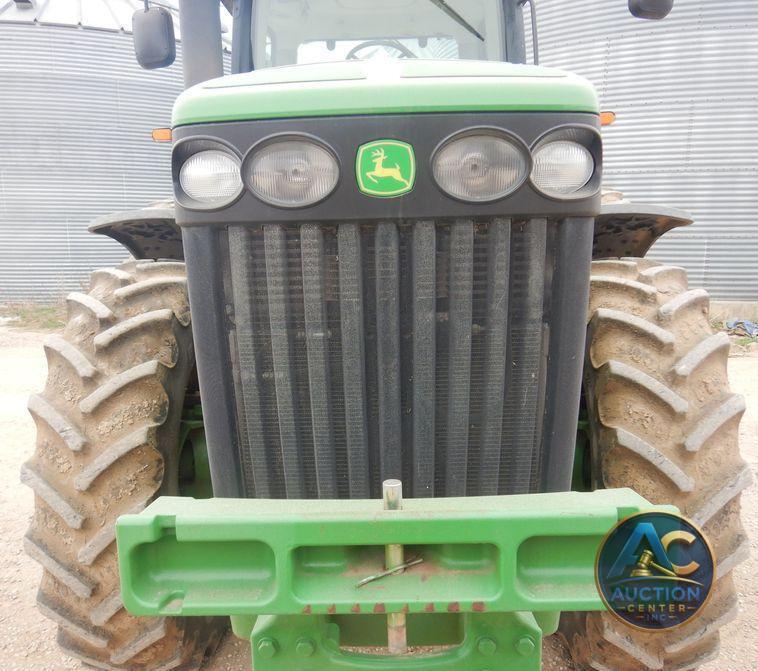 2010 John Deere 8225R MFWD tractor