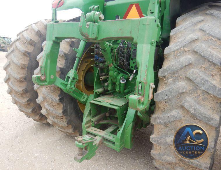 2010 John Deere 8225R MFWD tractor