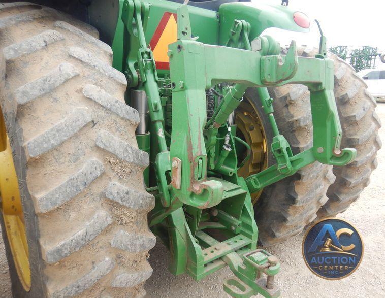 2010 John Deere 8225R MFWD tractor