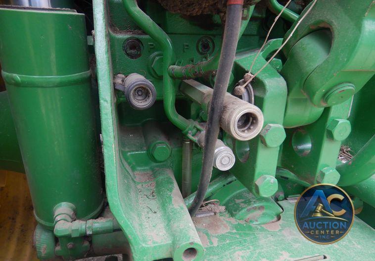 2010 John Deere 8225R MFWD tractor