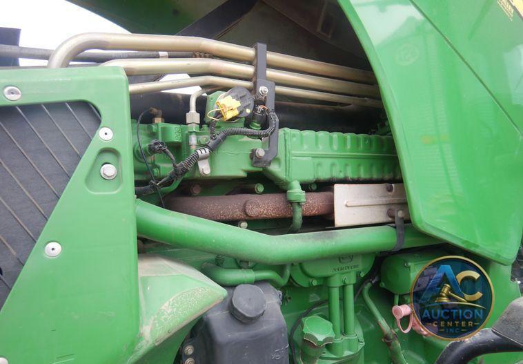 2010 John Deere 8225R MFWD tractor