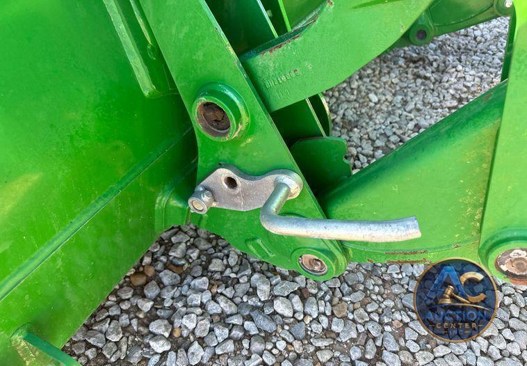 2014 John Deere 6125M  MFWD tractor