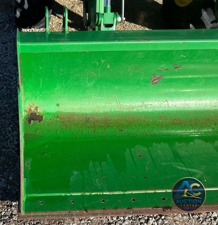 2014 John Deere 6125M  MFWD tractor