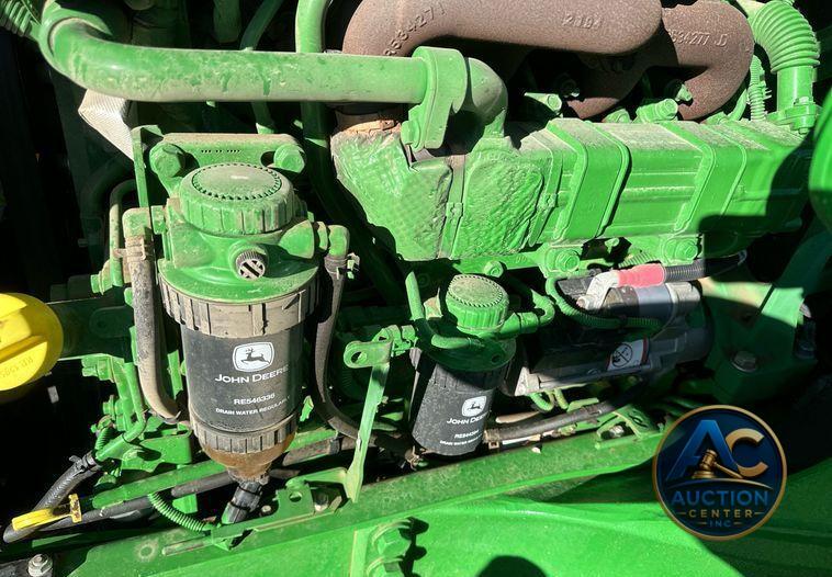 2014 John Deere 6125M  MFWD tractor
