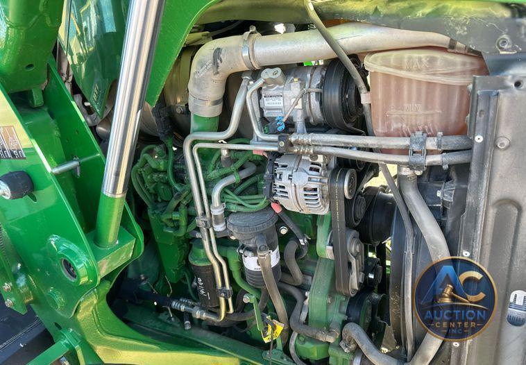 2014 John Deere 6125M  MFWD tractor