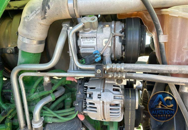 2014 John Deere 6125M  MFWD tractor