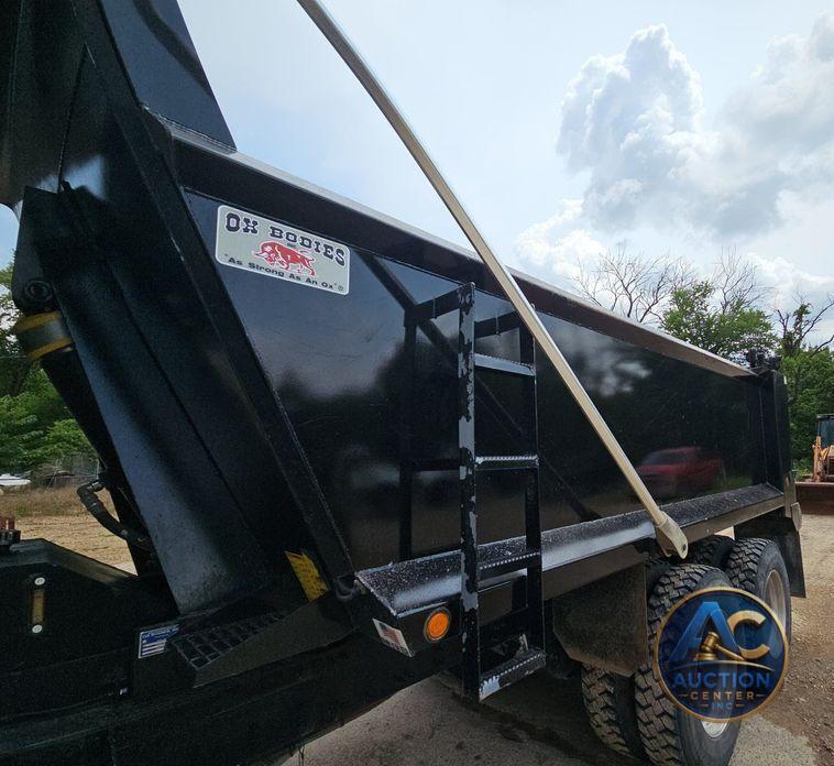 2021 Mack Granite  dump truck