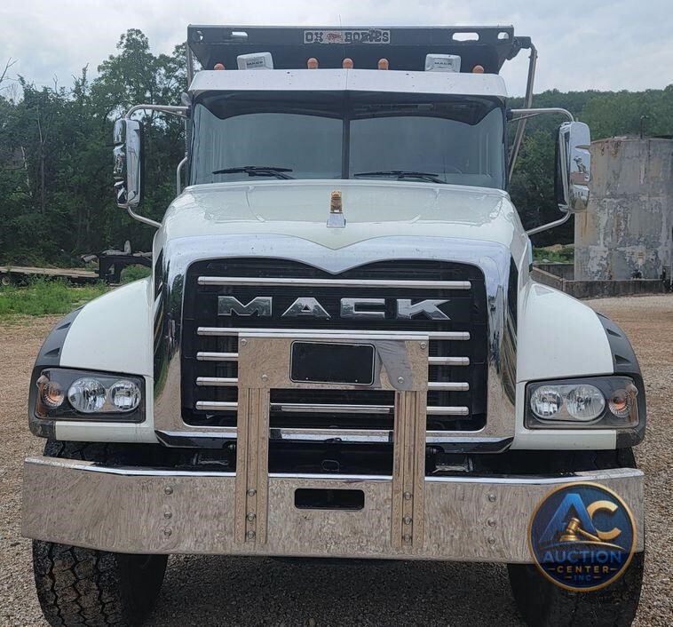 2021 Mack Granite  dump truck