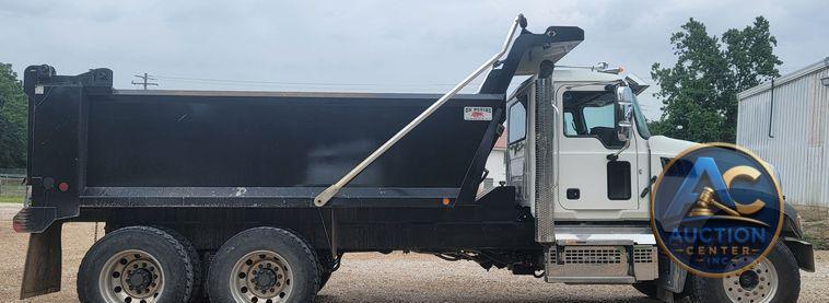 2021 Mack Granite  dump truck