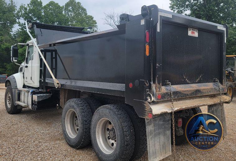 2021 Mack Granite  dump truck