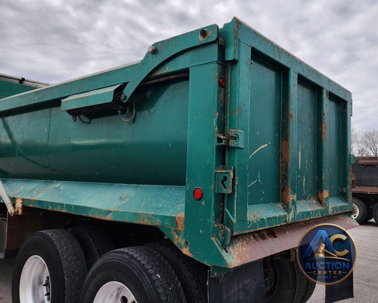 2018 Mack GU713  dump truck