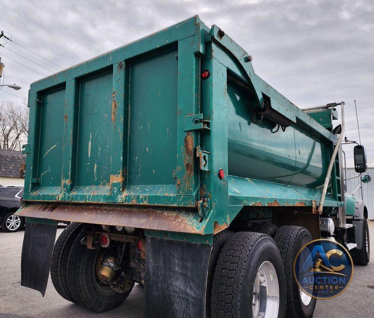 2018 Mack GU713  dump truck