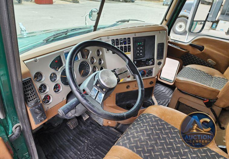 2018 Mack GU713  dump truck