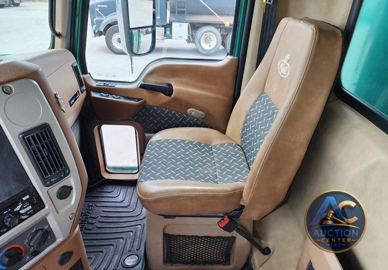 2018 Mack GU713  dump truck