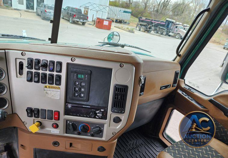 2018 Mack GU713  dump truck