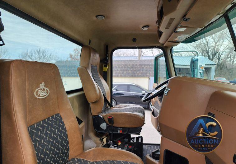 2018 Mack GU713  dump truck