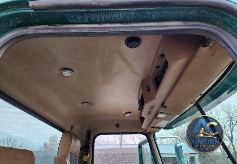 2018 Mack GU713  dump truck