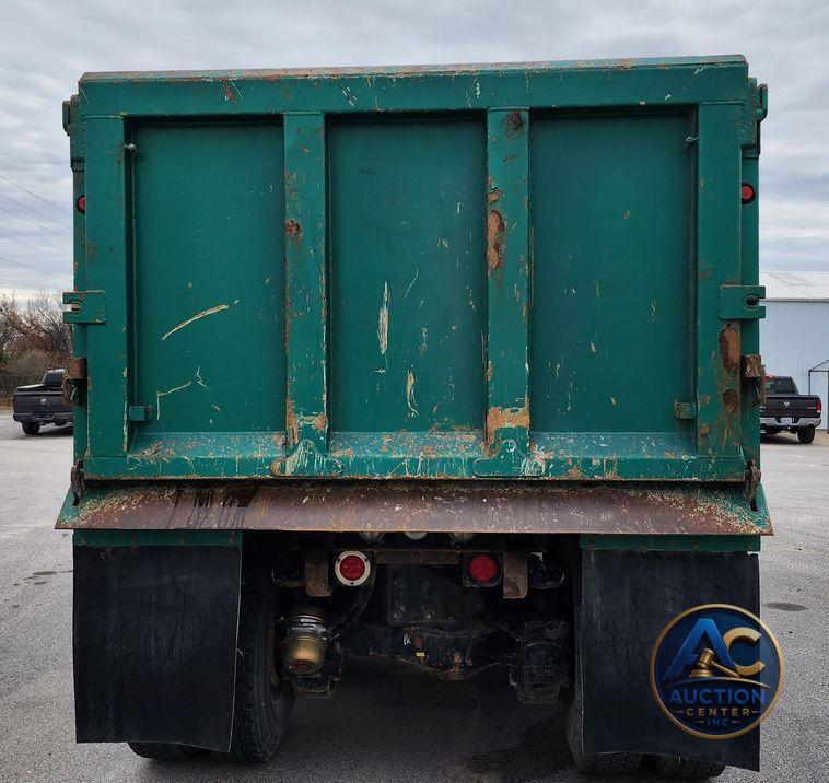 2018 Mack GU713  dump truck