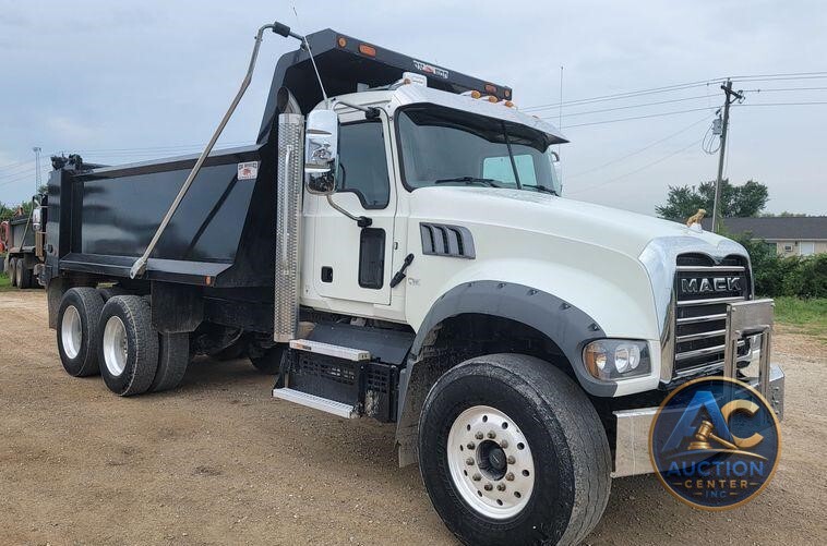 2021 Mack Granite  dump truck