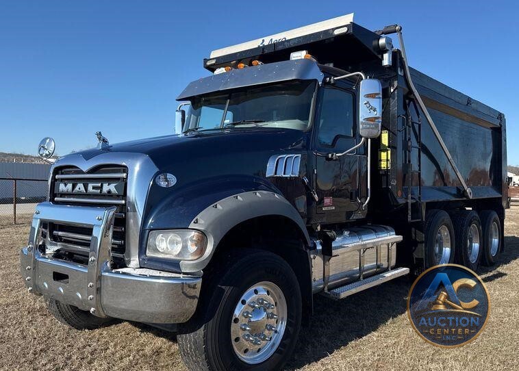 2019 Mack Granite dump truck