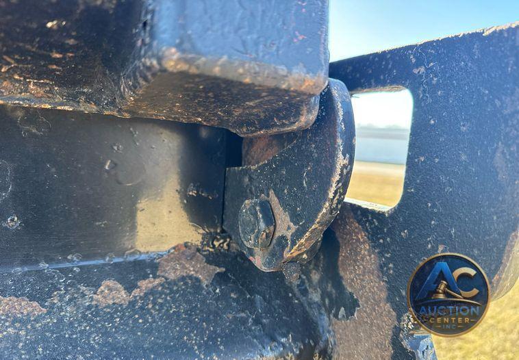2019 Mack Granite dump truck
