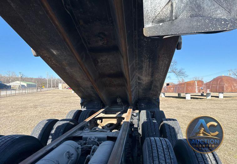 2019 Mack Granite dump truck