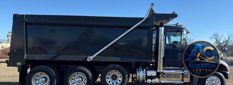 2019 Mack Granite dump truck