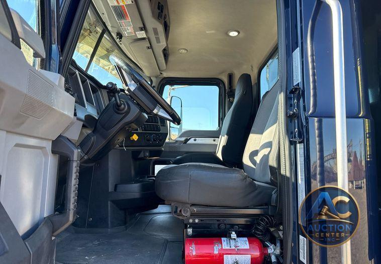 2019 Mack Granite dump truck