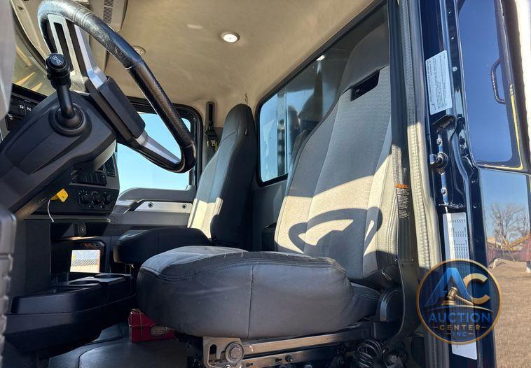2019 Mack Granite dump truck