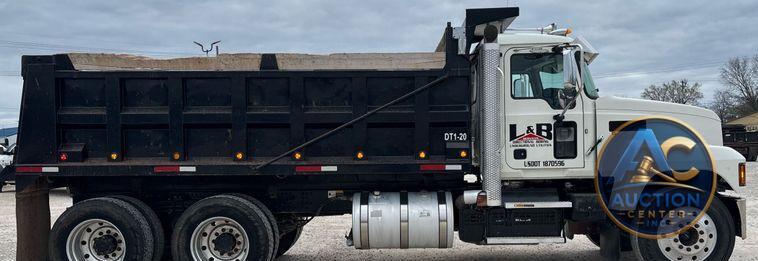 2020 Mack Pinnacle dump truck