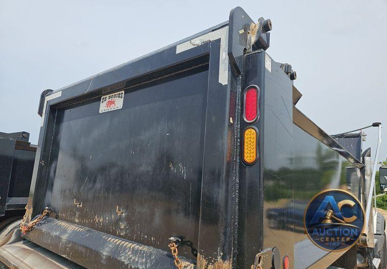 2021 Mack Granite  dump truck