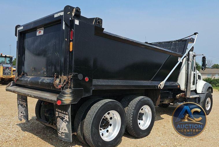 2021 Mack Granite  dump truck
