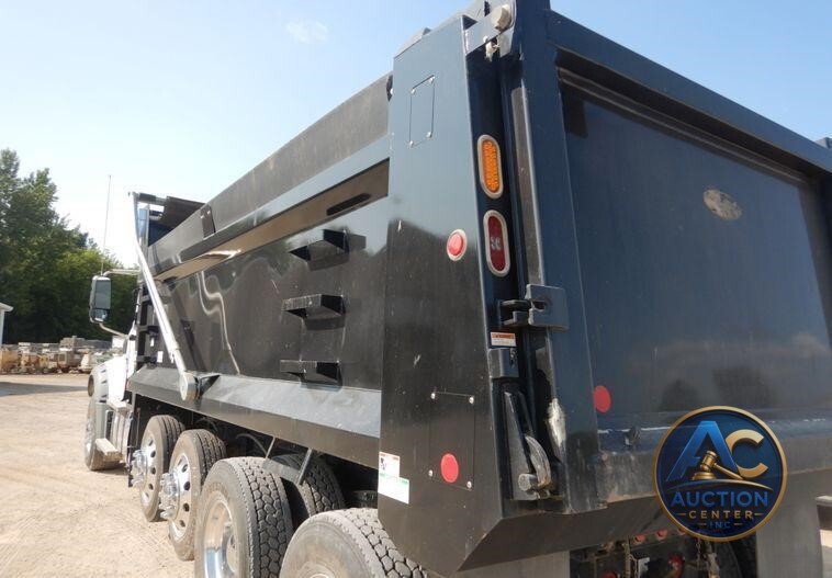 2021 Mack Granite  dump truck