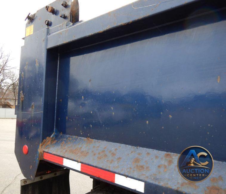 2007 Mack GU713  dump truck