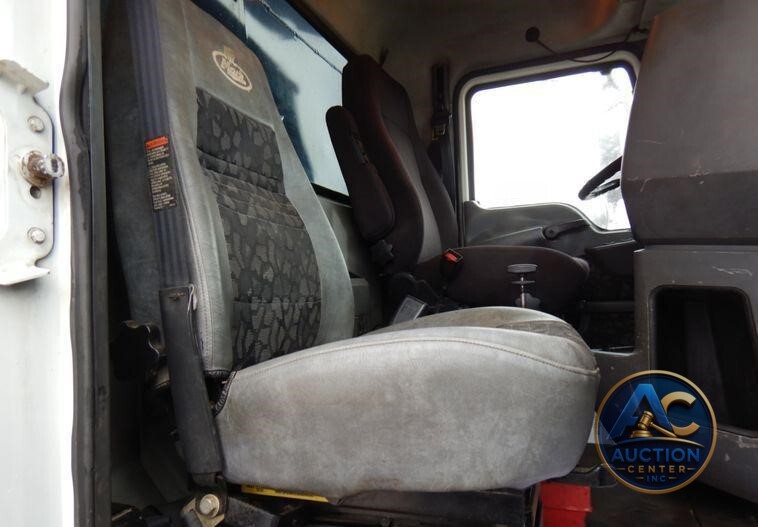 2007 Mack GU713  dump truck