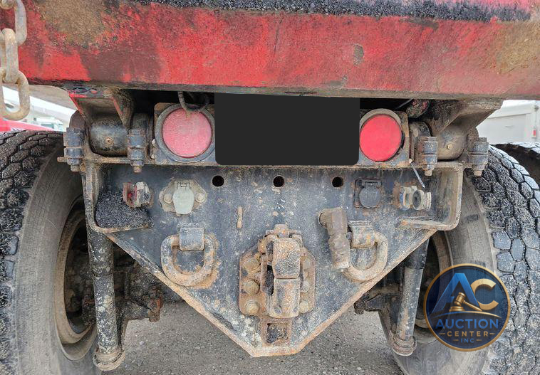 2018 Mack Granite GU700 dump truck