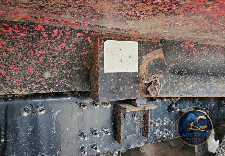 2018 Mack Granite GU700 dump truck