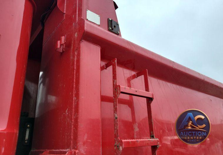 2018 Mack Granite GU700 dump truck