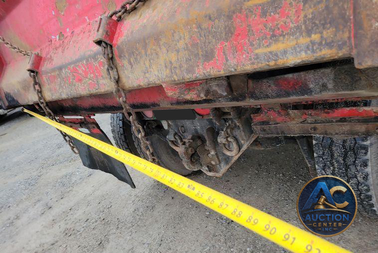 2018 Mack Granite GU700 dump truck